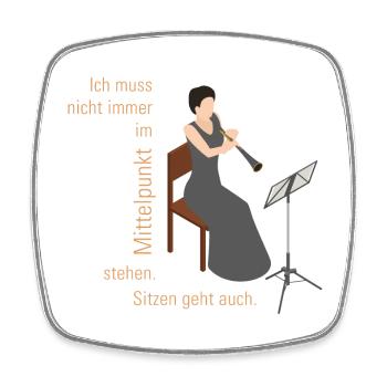 Ich muss nicht immer im Mittelpunkt stehen KLAR - Viereckiger Kühlschrankmagnet - Weiß - Vorne