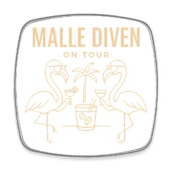 Malle Divas On Tour Women's Flamingo Mallorca Party - Square fridge magnet - white - Front