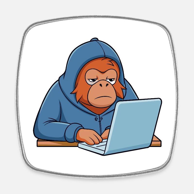 Mignon orang-outan hacker dans un sweat à capuche devant le PC - Magnet carré - blanc
