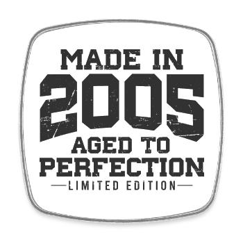 Born in 2005 Birthday Vintage Gift - Square fridge magnet - white - Front