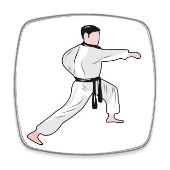 Combattant de karaté avec ceinture noire pendant l'entraînement - Magnet carré - blanc - Devant
