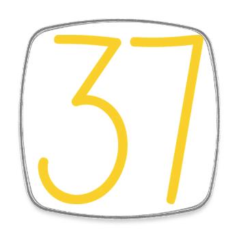 37 - Square fridge magnet - white - Front