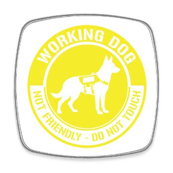 Nicht freundlicher Hund arbeitet lustiges Meme - Viereckiger Kühlschrankmagnet - Weiß - Vorne
