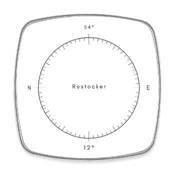 Rostocker Kompass 54° Koordinaten Shirt - Viereckiger Kühlschrankmagnet - Weiß - Vorne