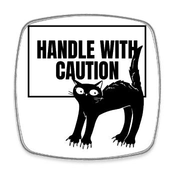 T-shirt de prudence pour chat - Magnet carré - blanc - Devant