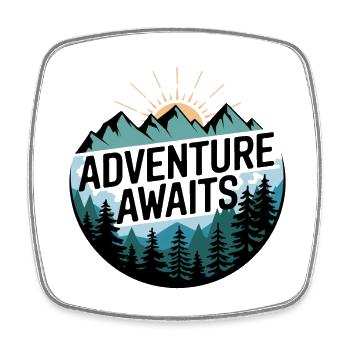 Adventure Awaits – Bergpanorama - Viereckiger Kühlschrankmagnet - Weiß - Vorne