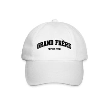Big Brother seit 2026 Schwangerschaftsankündigung Geschenk - Baseballkappe - Weiß/Weiß - Vorne