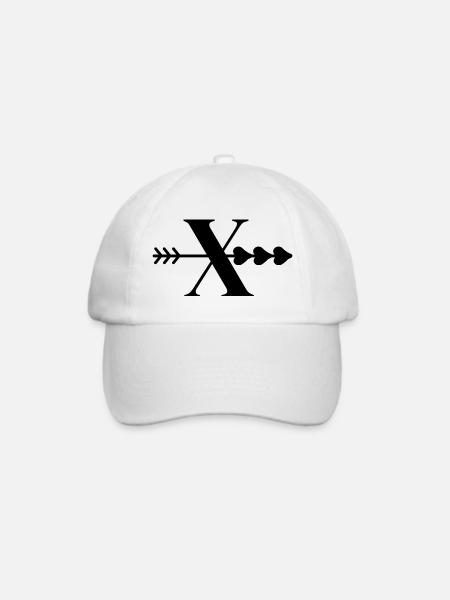 Buchstabe x Herzpfeil - Baseballkappe - Weiß/Weiß