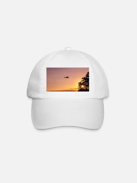 Militärhubschrauber am Himmel - Baseballkappe - Weiß/Weiß
