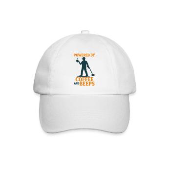 Angetrieben von Kaffee und Piepen, Metallerkennung - Baseballkappe - Weiß/Weiß - Vorne