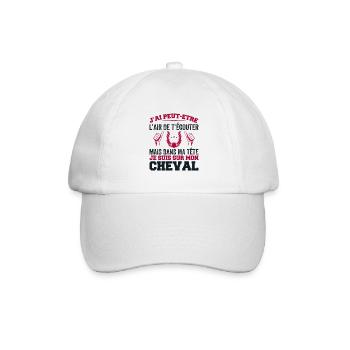Ich bin auf dem Pferderücken - Reiten Humor Geschenk - Baseballkappe - Weiß/Weiß - Vorne