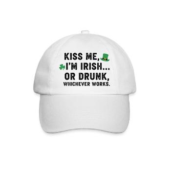 Küss mich, ich bin Ire oder betrunkener Tee - Baseballkappe - Weiß/Weiß - Vorne