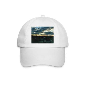 Sonnenuntergang über Stadtlandschaft - Baseballkappe - Weiß/Weiß - Vorne