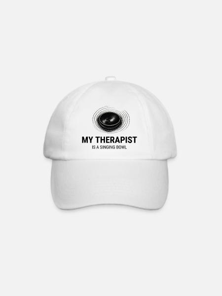 My Therapist Is a Singing Bowl | Klangschale Humor - Baseballkappe - Weiß/Weiß