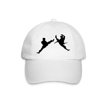 Zwei fliegende Karate-Kick oder Teakwondo-Kick - Baseballkappe - Weiß/Weiß - Vorne