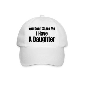 Tu ne me fais pas peur, j’ai une fille - Casquette classique - blanc/blanc - Devant
