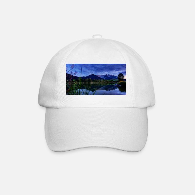 Nachtblick am Bergsee Blau - Baseballkappe - Weiß/Weiß
