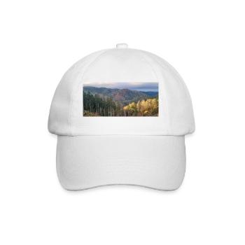 Herbstliche Waldlandschaft mit Sonnenlicht - Baseballkappe - Weiß/Weiß - Vorne