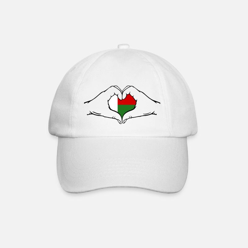 Drapeau de Madagascar en forme de coeur - Casquette classique - blanc/blanc