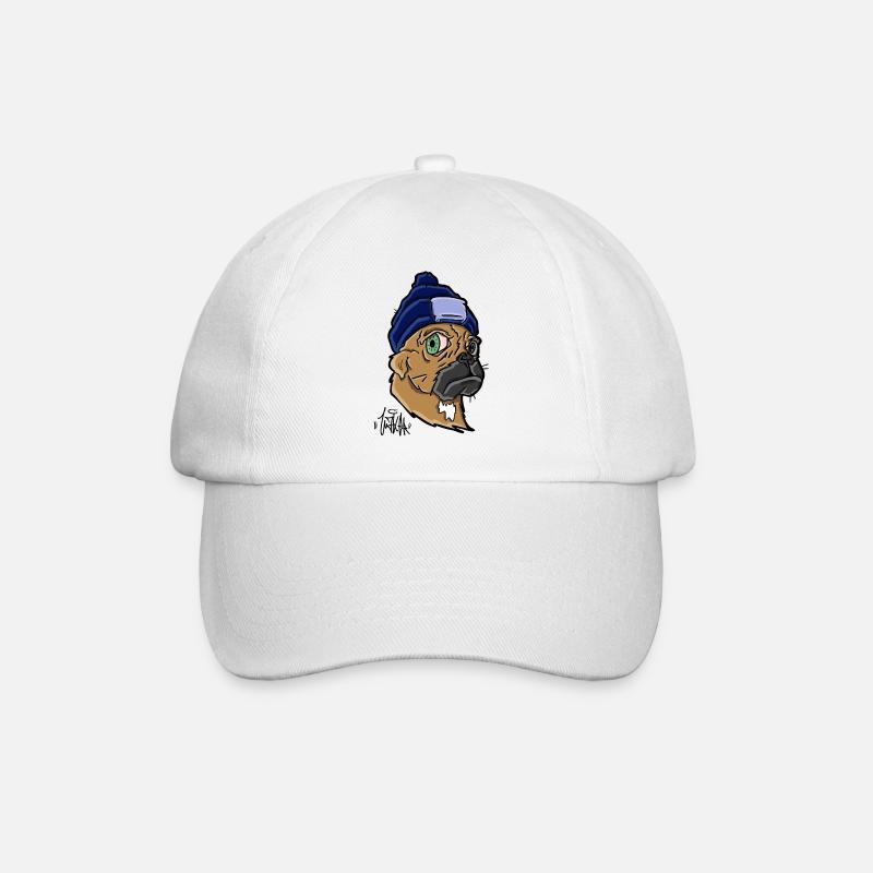 Hund mit Beanie - Baseballkappe - Weiß/Weiß