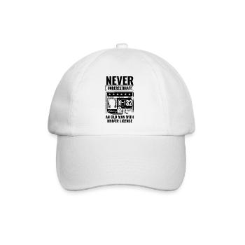 Ne sous-estimez jamais un vieil homme avec un permis de conduire - Casquette classique - blanc/blanc - Devant