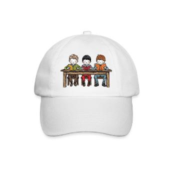 Three boys at the table reading a book – friendship - Baseball Cap - white/white - Front