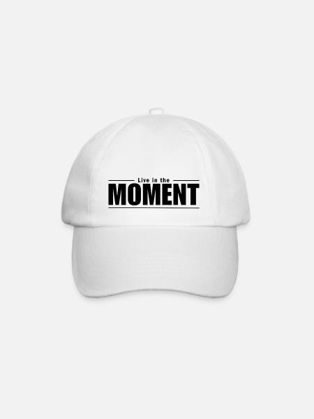 Live in the Moment - im Moment leben - Baseballkappe - Weiß/Weiß