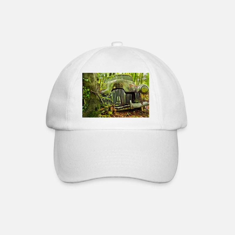 Décadence de la forêt : Vestige de voiture rouillée - Casquette classique - blanc/blanc