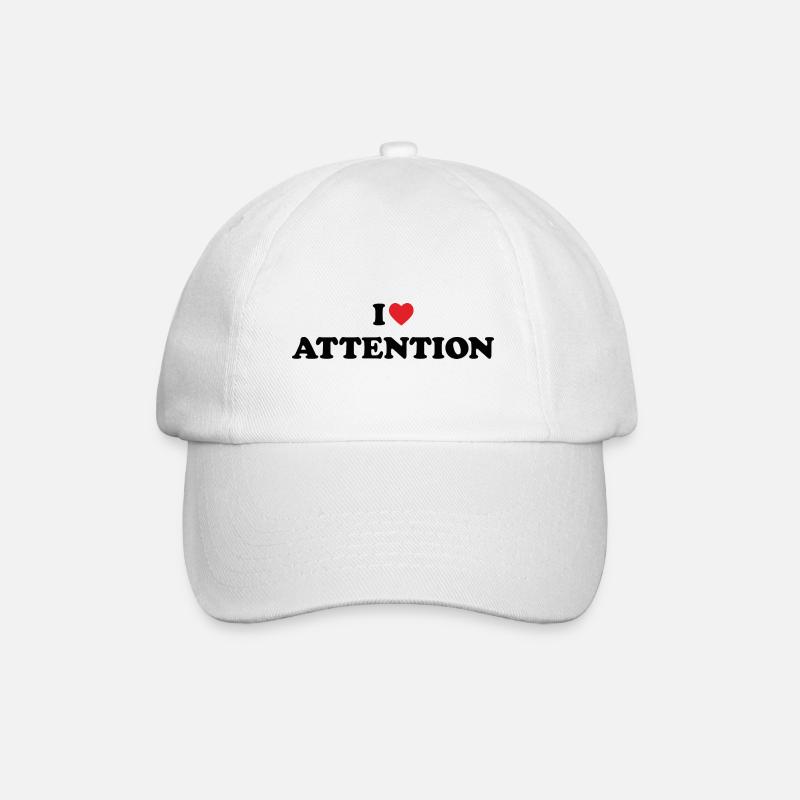"I love attention" // trending designs - Baseballkappe - Weiß/Weiß