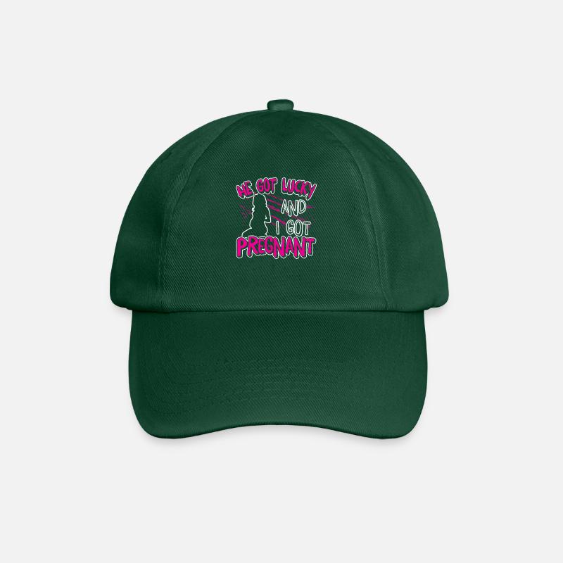Il a eu de la chance que je sois tombée enceinte, design de grossesse drôle - Casquette classique - vert bouteille