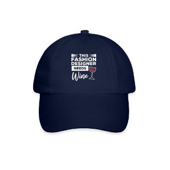 Dieser Modedesigner braucht Weindesign - Baseballkappe - Blau/Blau - Vorne