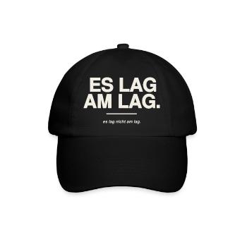 Es lag am Lag - Zocker Spruch Gaming Ausrede - Baseballkappe - Schwarz/Schwarz - Vorne