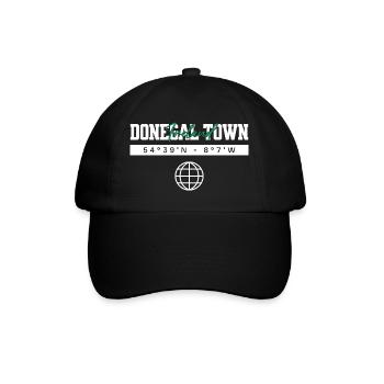 Donegal Town Irland Koordinaten Reise Souvenir - Baseballkappe - Schwarz/Schwarz - Vorne