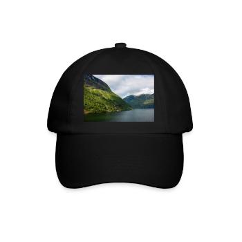 Eingang der Geiranger Fjorde bei Geiranger - Baseballkappe - Schwarz/Schwarz - Vorne