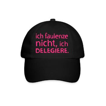 Ich faulenze nicht, ich delegiere. - Baseballkappe - Schwarz/Schwarz - Vorne