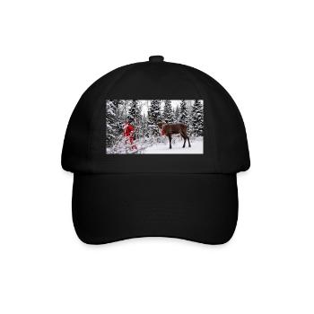 Winterfreude: Santa und Rentier im Schnee - Baseballkappe - Schwarz/Schwarz - Vorne