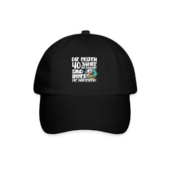 Die Ersten 40 Jahre Der Kindheit Sind Immer Die - Baseballkappe - Schwarz/Schwarz - Vorne