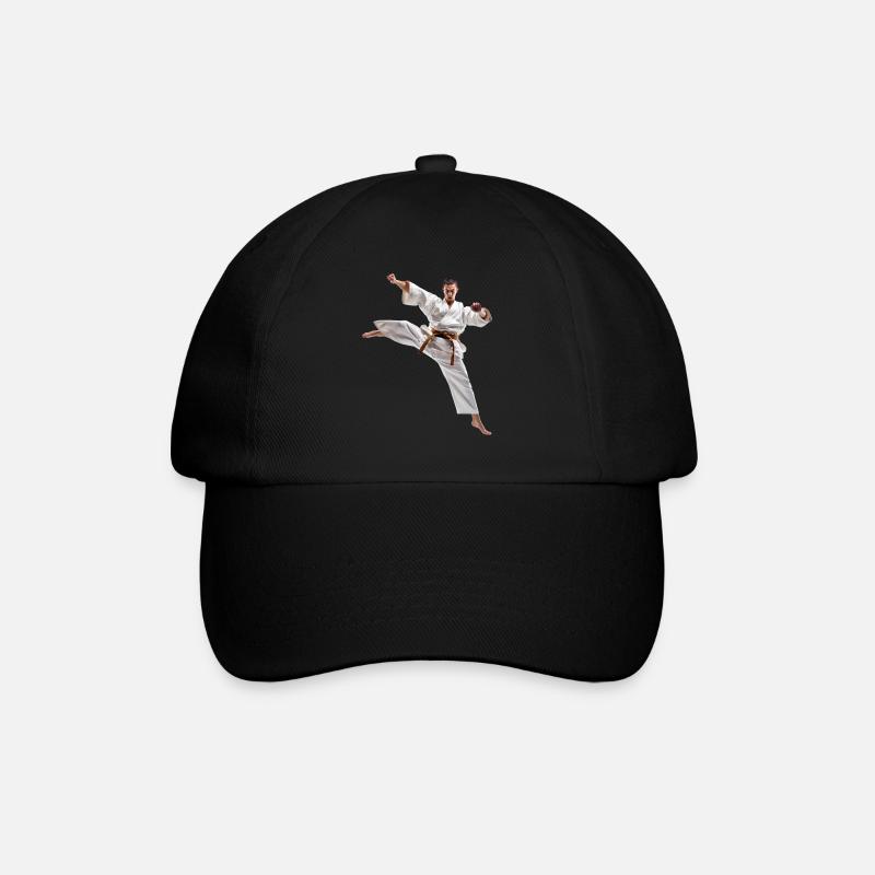 Karate ist eine anspruchsvolle Kampfkunst - Baseballkappe - Schwarz/Schwarz