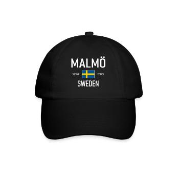 Malmö - Schweden - Sverige - Flagge - Koordinaten - Baseballkappe - Schwarz/Schwarz - Vorne