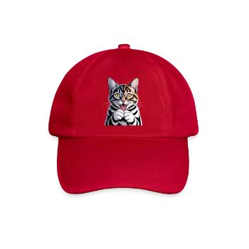 Lebhafte Cartoon-Katze mit verspieltem Ausdruck - Baseballkappe - klassisch Rot - Vorne