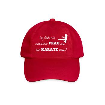 Karate Frau - Baseballkappe - klassisch Rot - Vorne