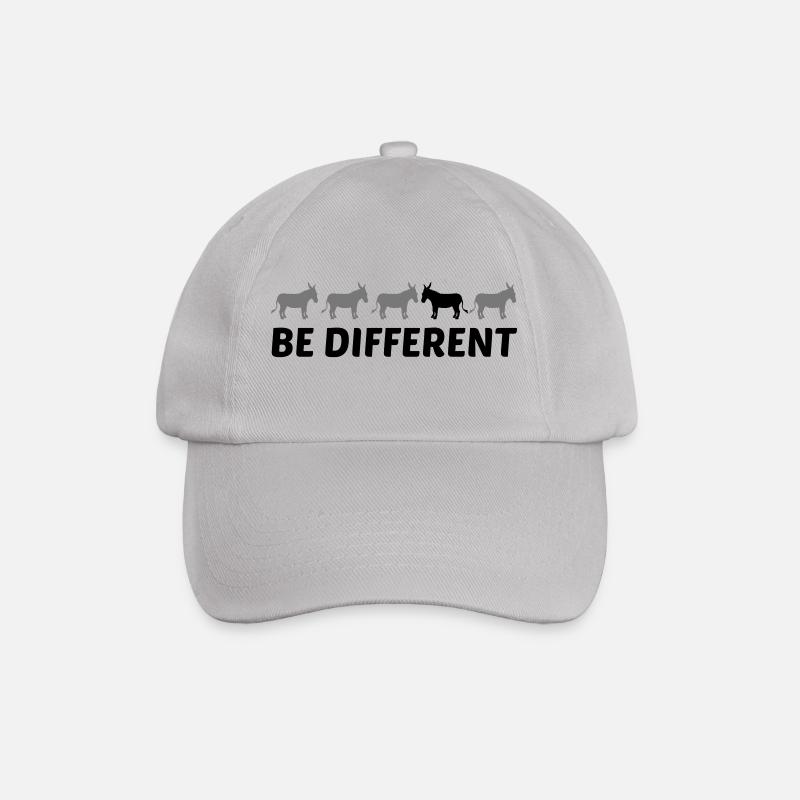 texte différent être différent âne cheval poney petit pac - Casquette classique - bruyère