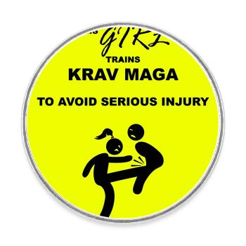 Warnung! Dieses Mädchen macht Krav Maga - Runder Kühlschrankmagnet - Weiß - Vorne