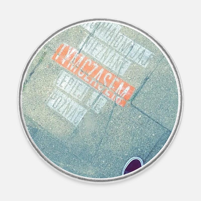 Graphics on the sidewalk with a cross-out - Round fridge magnet - white