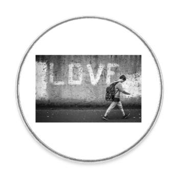 Schoolboy with backpack - Round  fridge magnet - white - Front