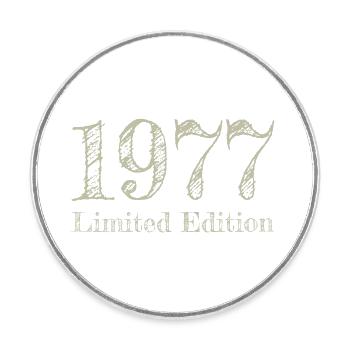 1977 - Runder Kühlschrankmagnet - Weiß - Vorne