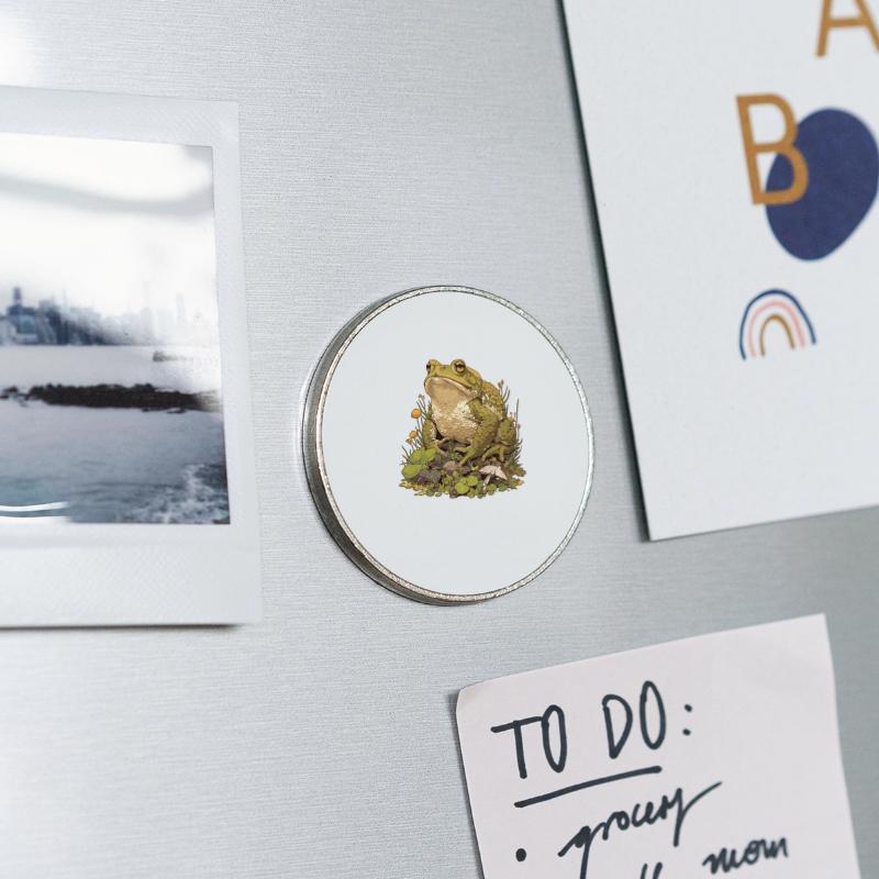 Round  fridge magnet