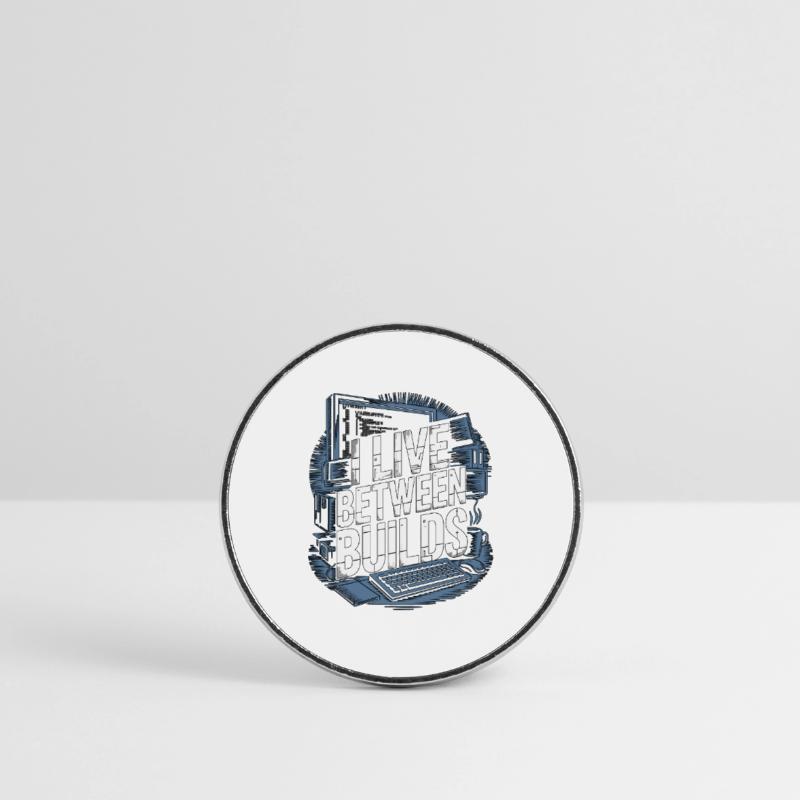 Game Developer I Live Between Builds Game Coder Runder Kühlschrankmagnet