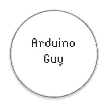 Arduino Guy - Runder Kühlschrankmagnet - Weiß - Vorne