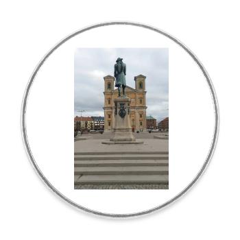 The King before Frederick's Church - Round  fridge magnet - white - Front